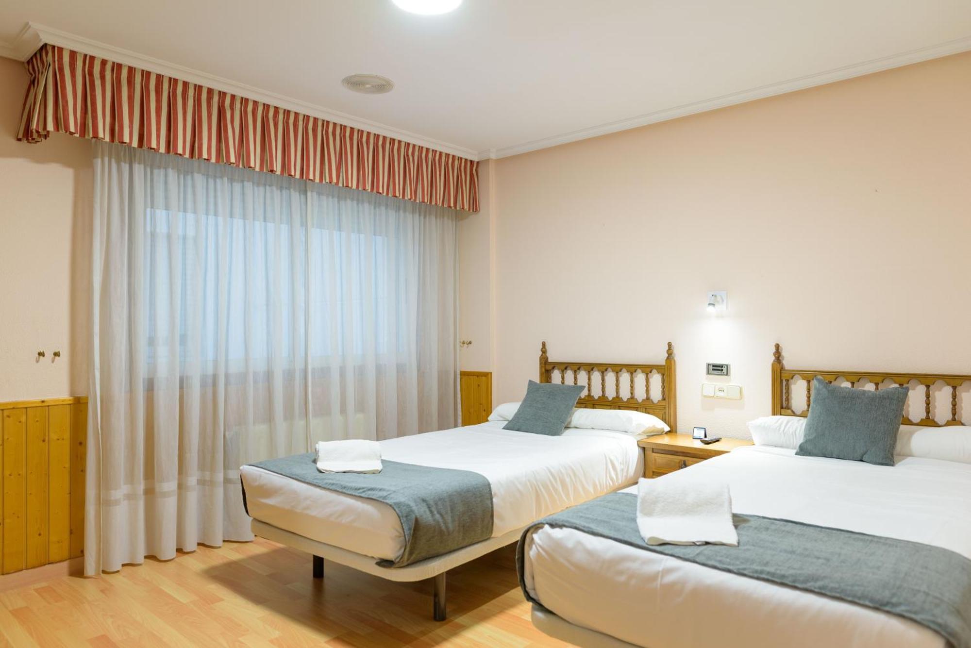 Hotel Alda Xinzo Xinzo de Limia Exteriör bild